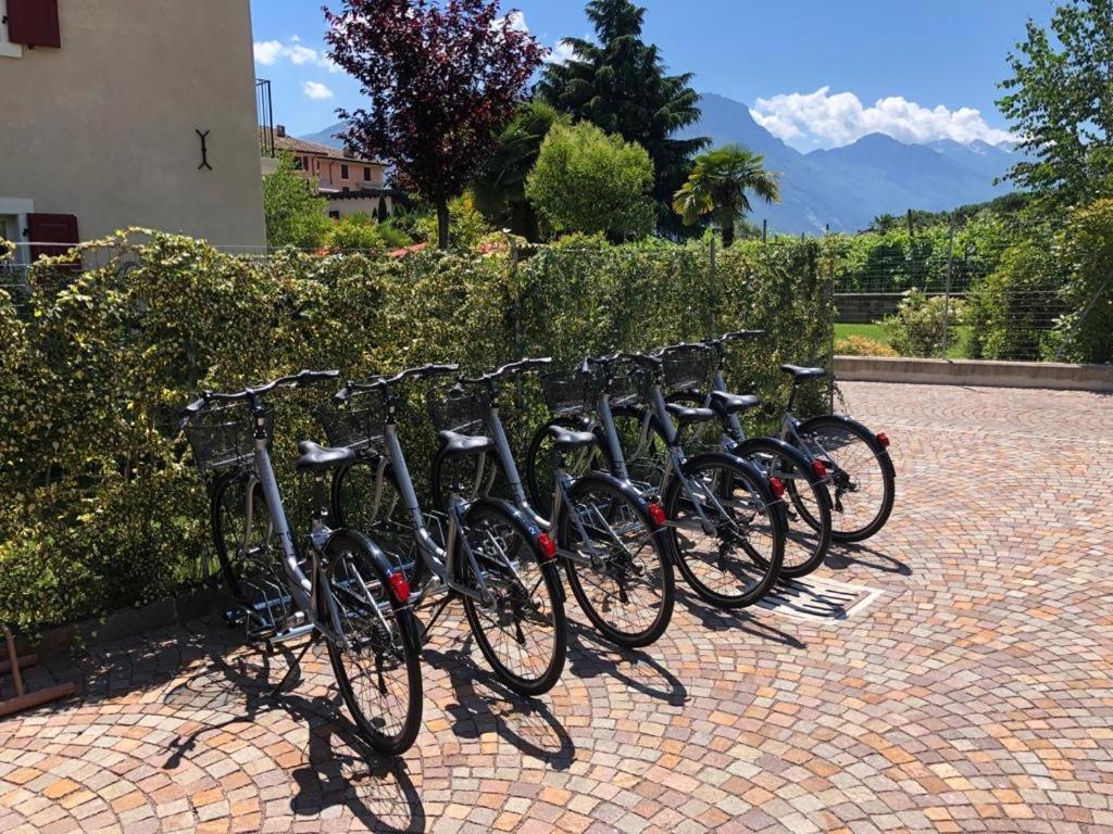 Albola Suite Holiday Apartments Riva del Garda Exteriör bild