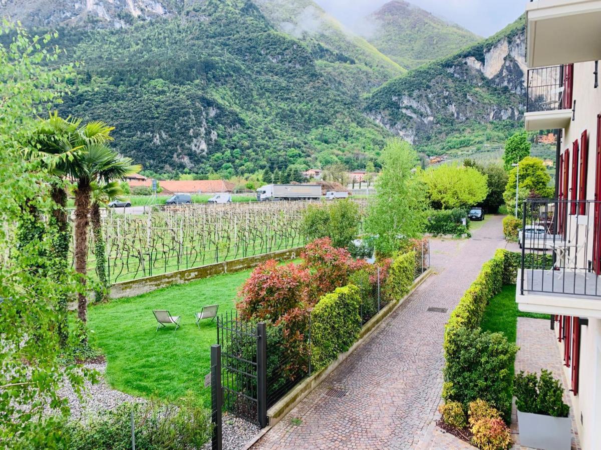 Albola Suite Holiday Apartments Riva del Garda Exteriör bild