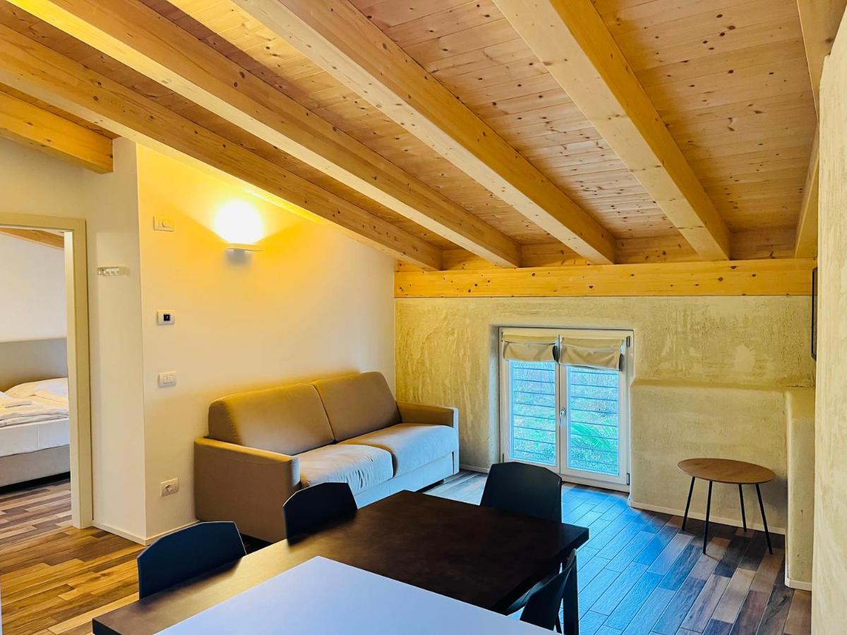 Albola Suite Holiday Apartments Riva del Garda Exteriör bild