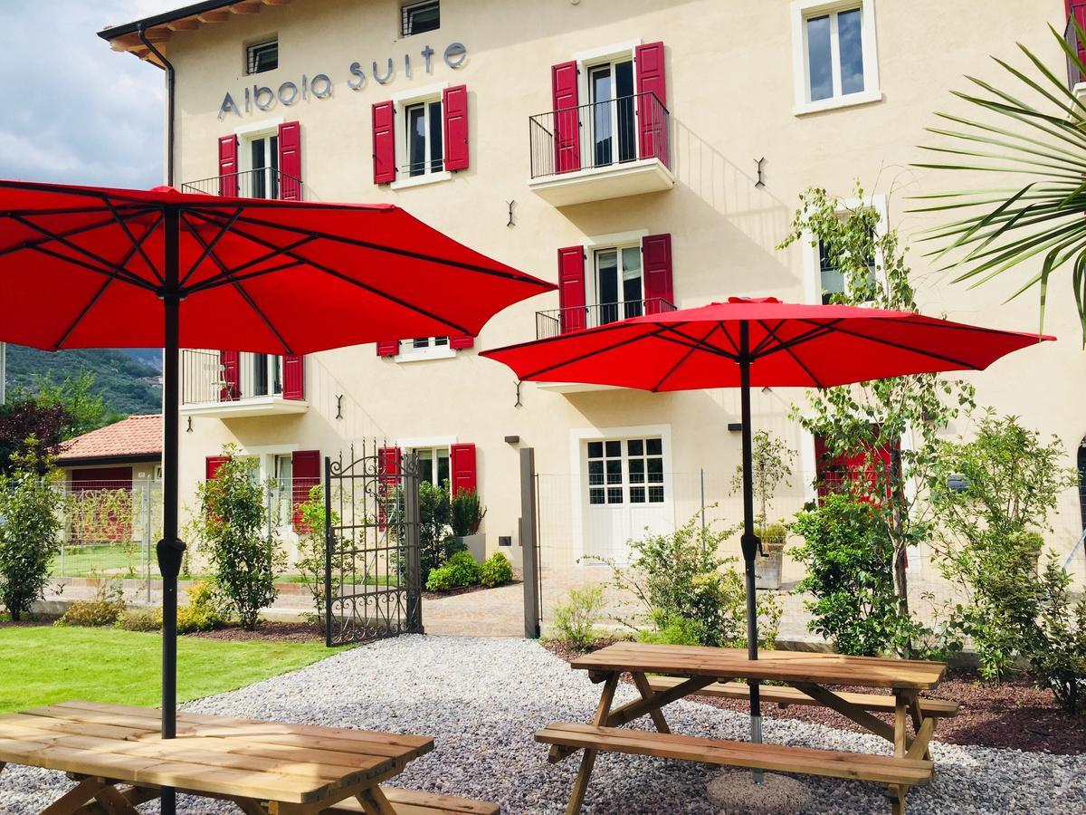 Albola Suite Holiday Apartments Riva del Garda Exteriör bild